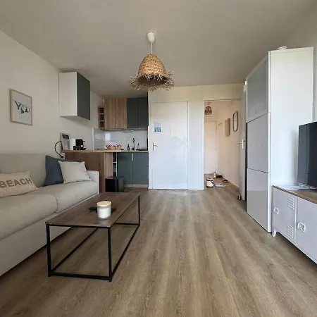 Les Pieds Dans L'eau - Acces *